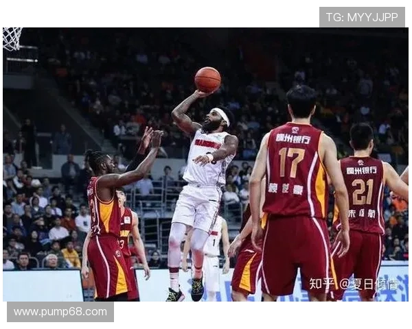 广州篮球队近期状态深度对比分析及未来发展趋势探讨 广州篮球队近期状态深度对比分析及未来发展趋势探讨