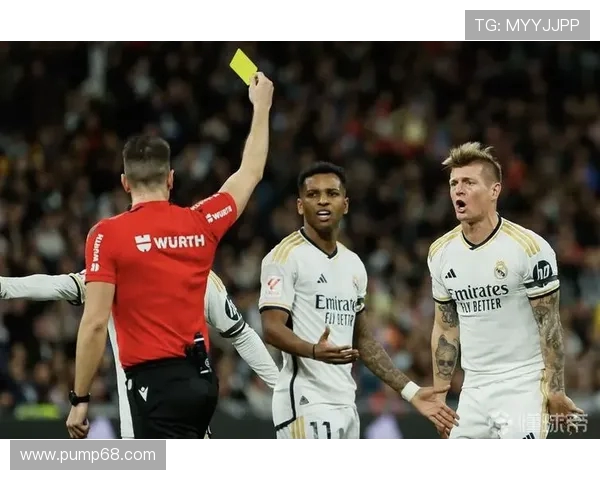 克罗斯在足球世界中的传奇之路与对现代比赛的深远影响分析